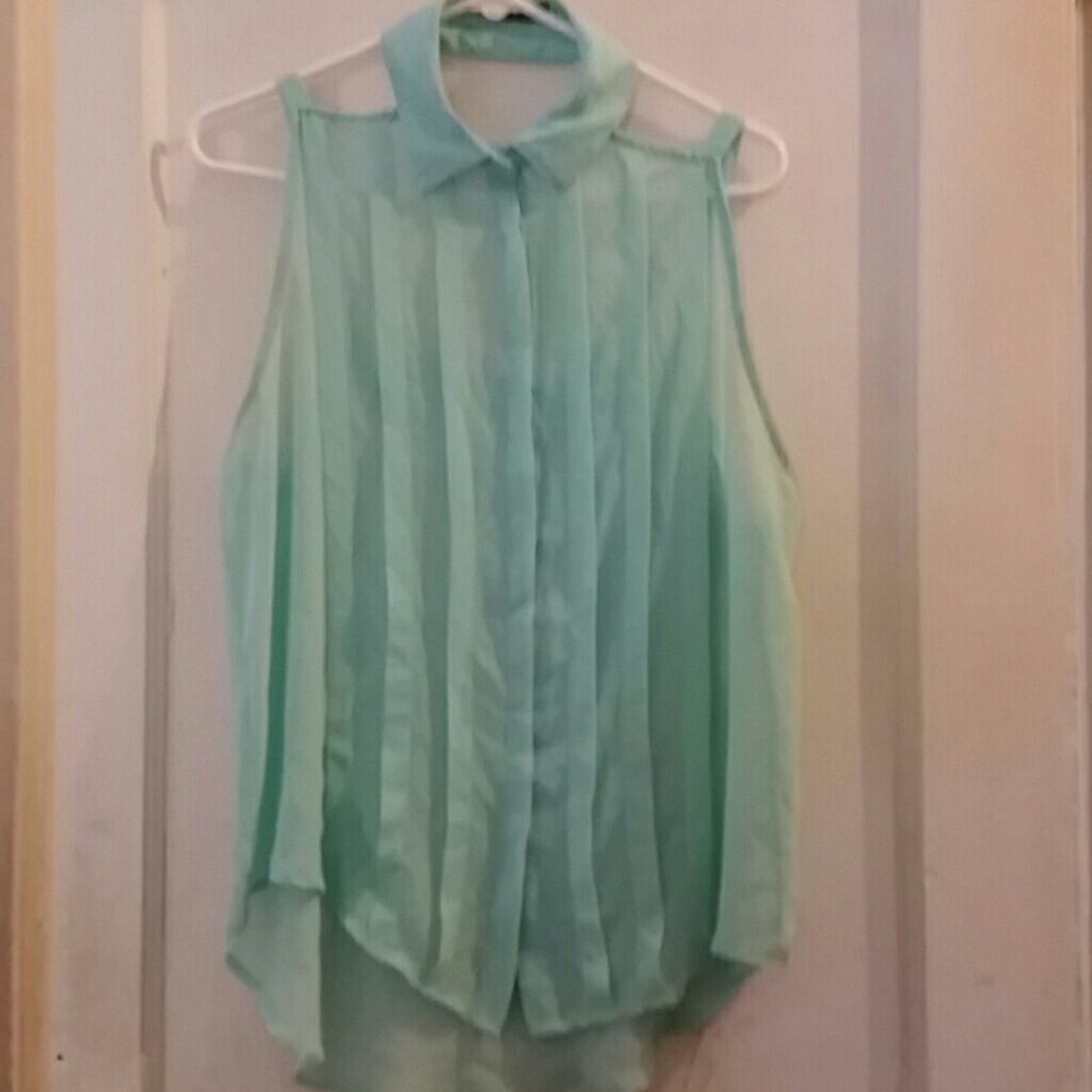 Love Culture - blouse with open back